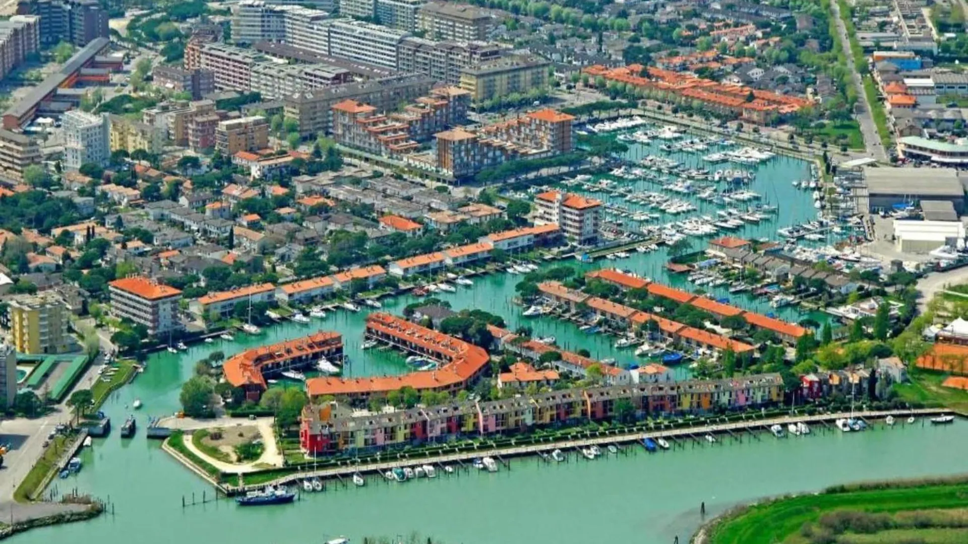 Apartment In Porto Santa Margherita Ve